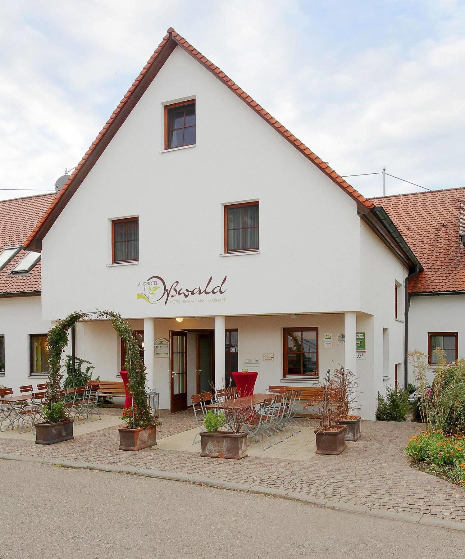 Landhotel Oßwald Kirchheim am Ries Exterior foto